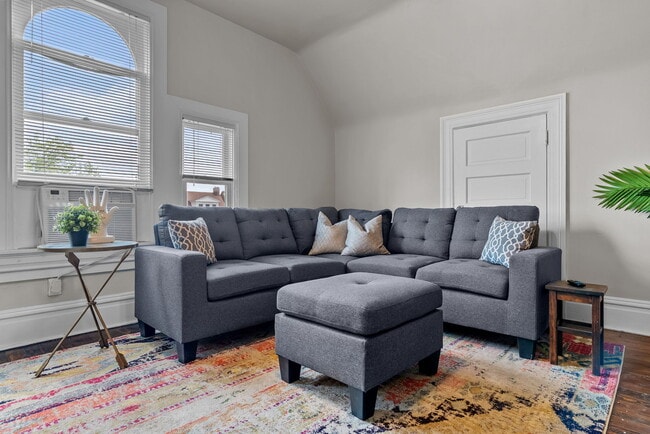 Building Photo - 4600 McPherson Ave