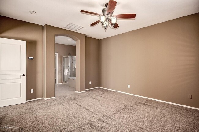 Building Photo - 13505 W Catalina Dr