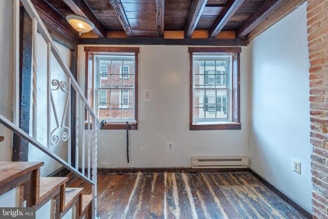 Building Photo - 914 Lemmon St