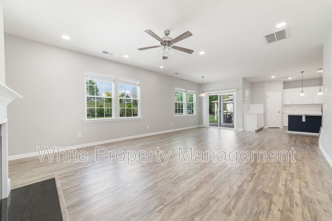 Building Photo - 757 Garrett Green Way