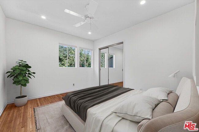 Building Photo - 2436 Walnut Ave