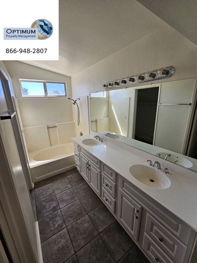 Building Photo - Spacious 5-Bedroom Home with 3-Car Garage