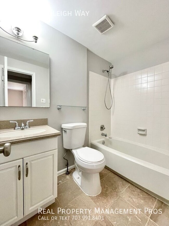 Building Photo - 6505 Coachleigh Way
