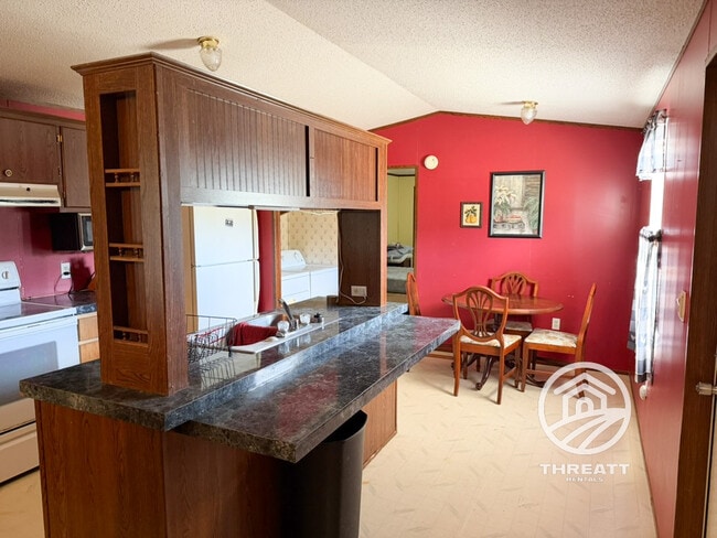 Building Photo - 1584 McCaskill Rd