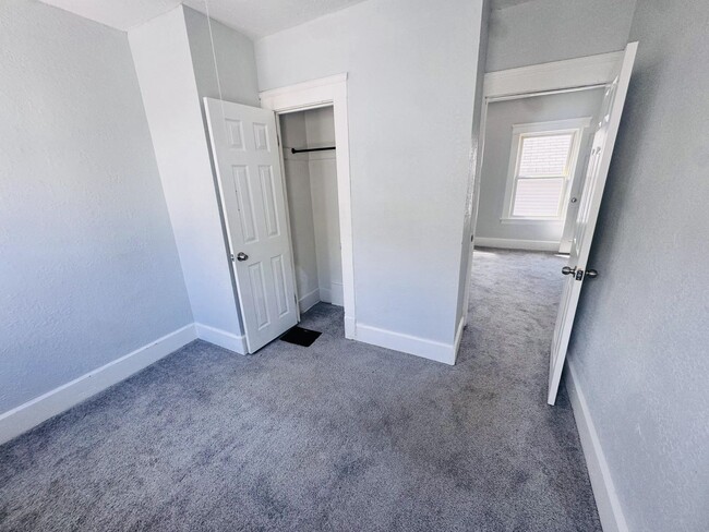 Building Photo - 3616 W 47th St