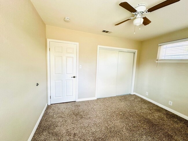 Building Photo - 14634 Richvale Dr