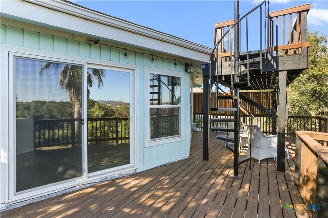 Building Photo - 1433 Riviera Dr