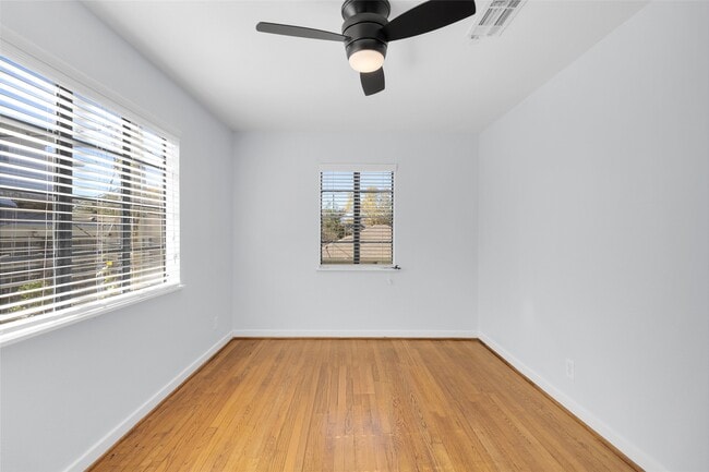 Building Photo - 214 Munford St