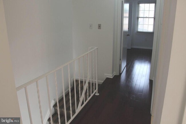 Building Photo - 41 Bralan Ct