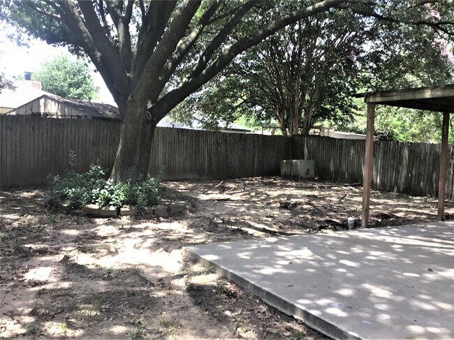 Building Photo - 9151 Autumn Harvest Dr