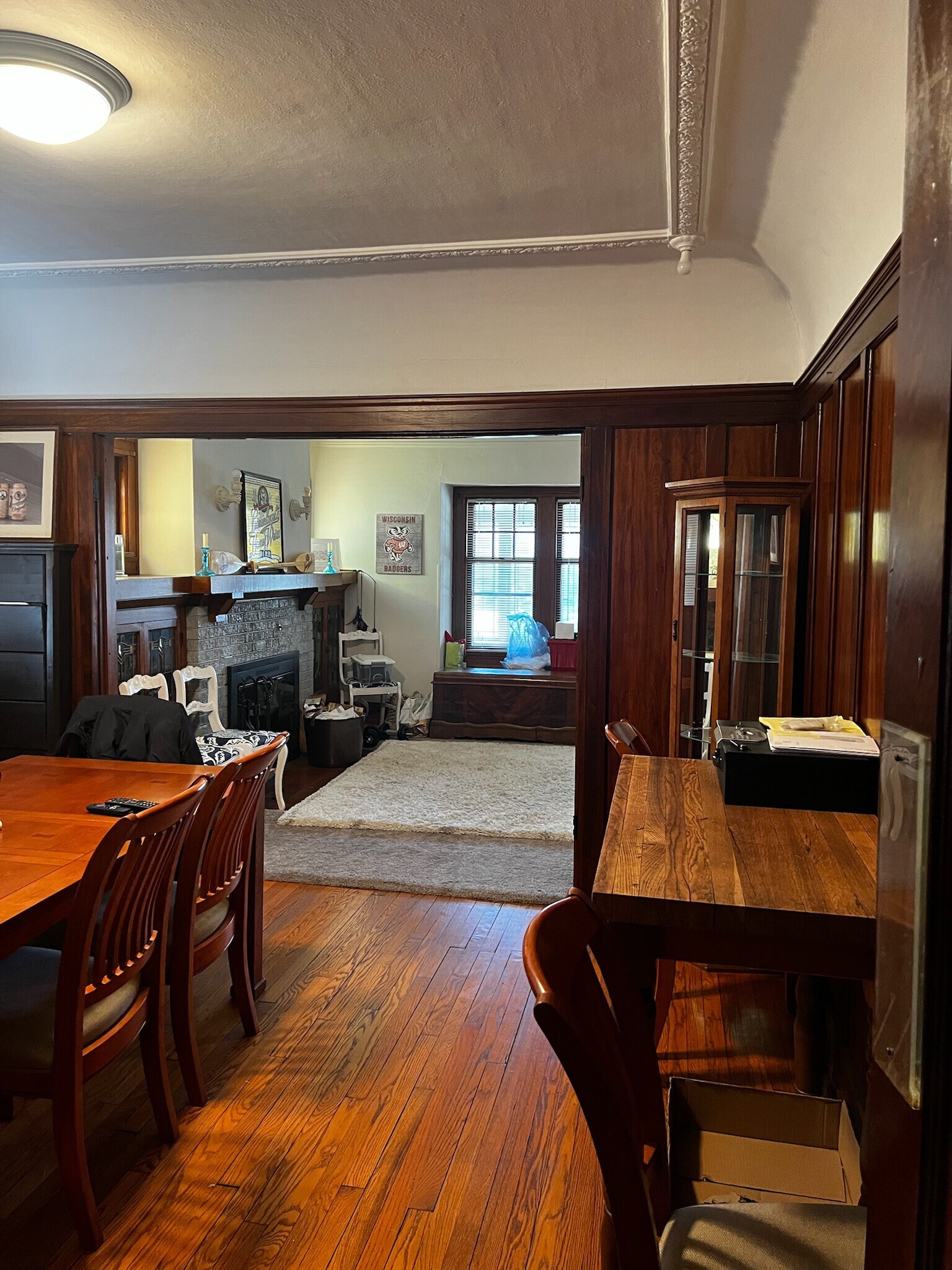 Building Photo - 514 E Homer St