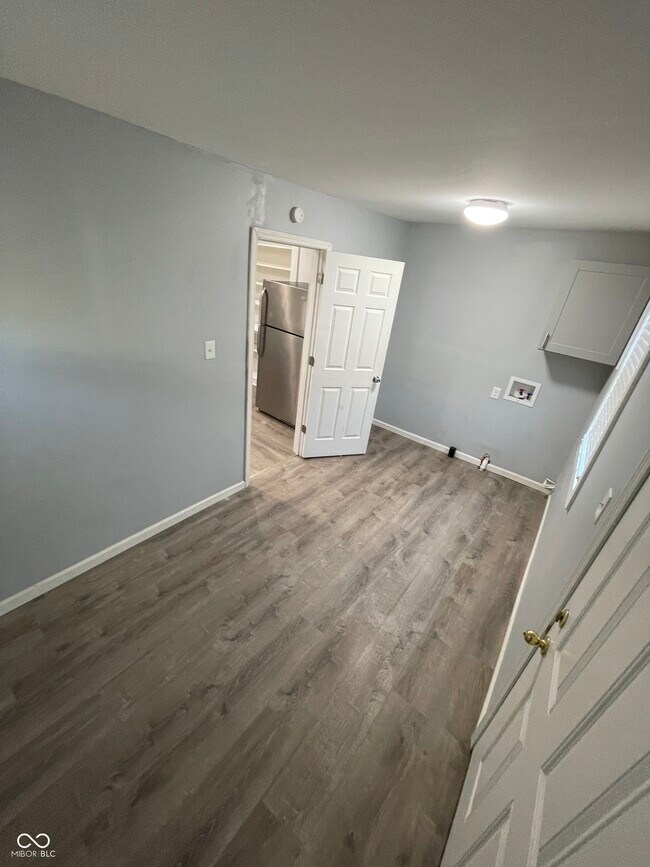 Building Photo - 12 N Randolph St