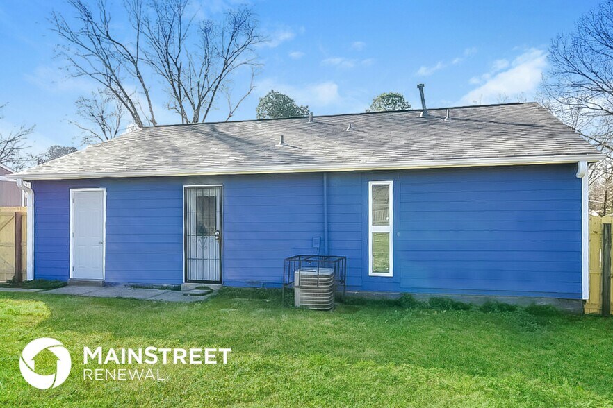 Building Photo - 3982 Twin Lakes Dr