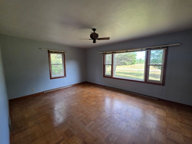 Building Photo - 2 Bed 1 Bath in Nekoosa