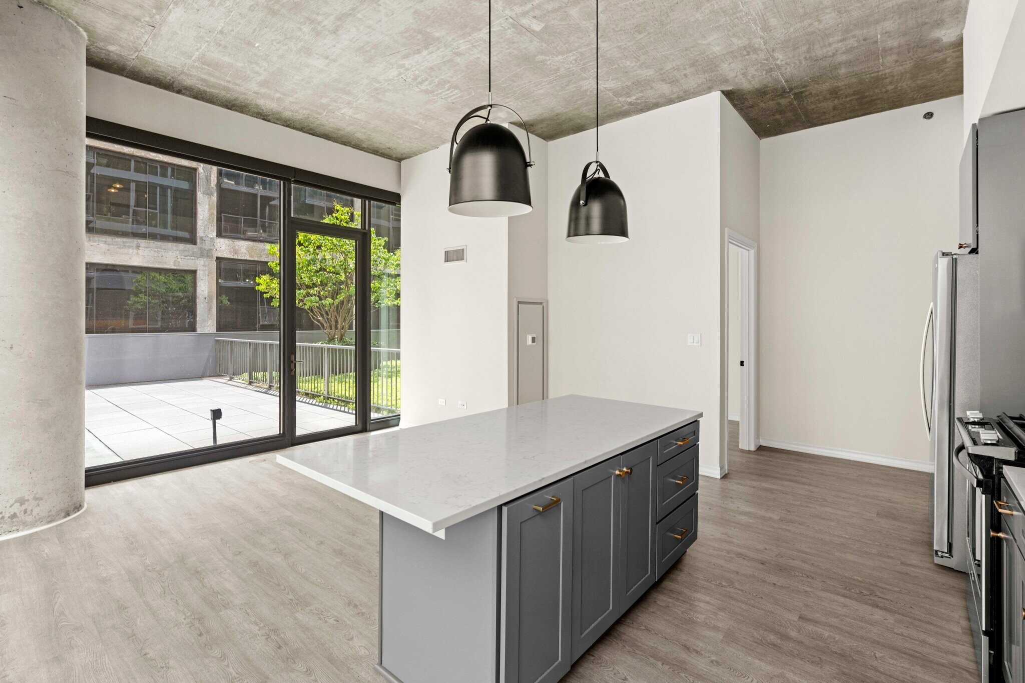 Building Photo - 189 W Huron St