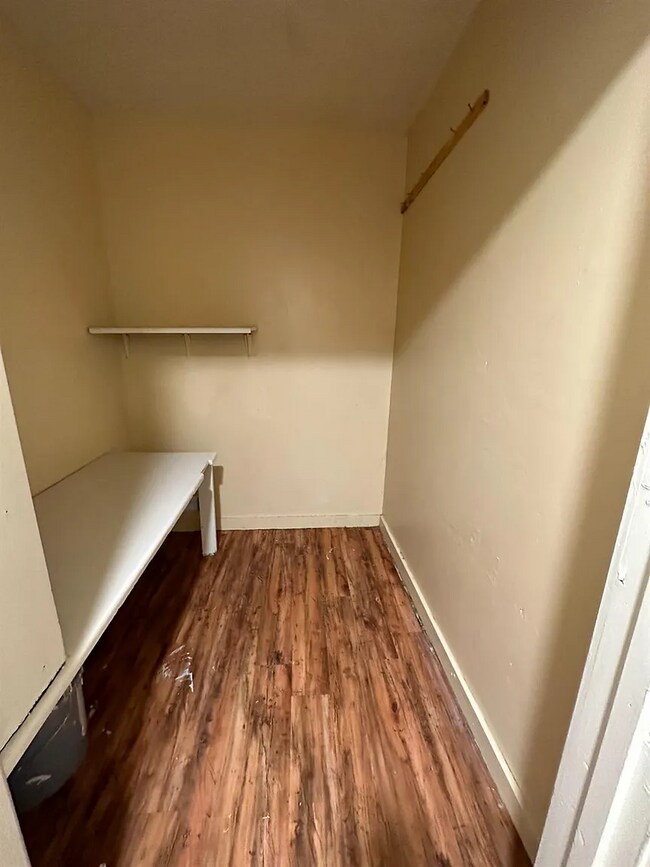 Building Photo - 3024 57th St