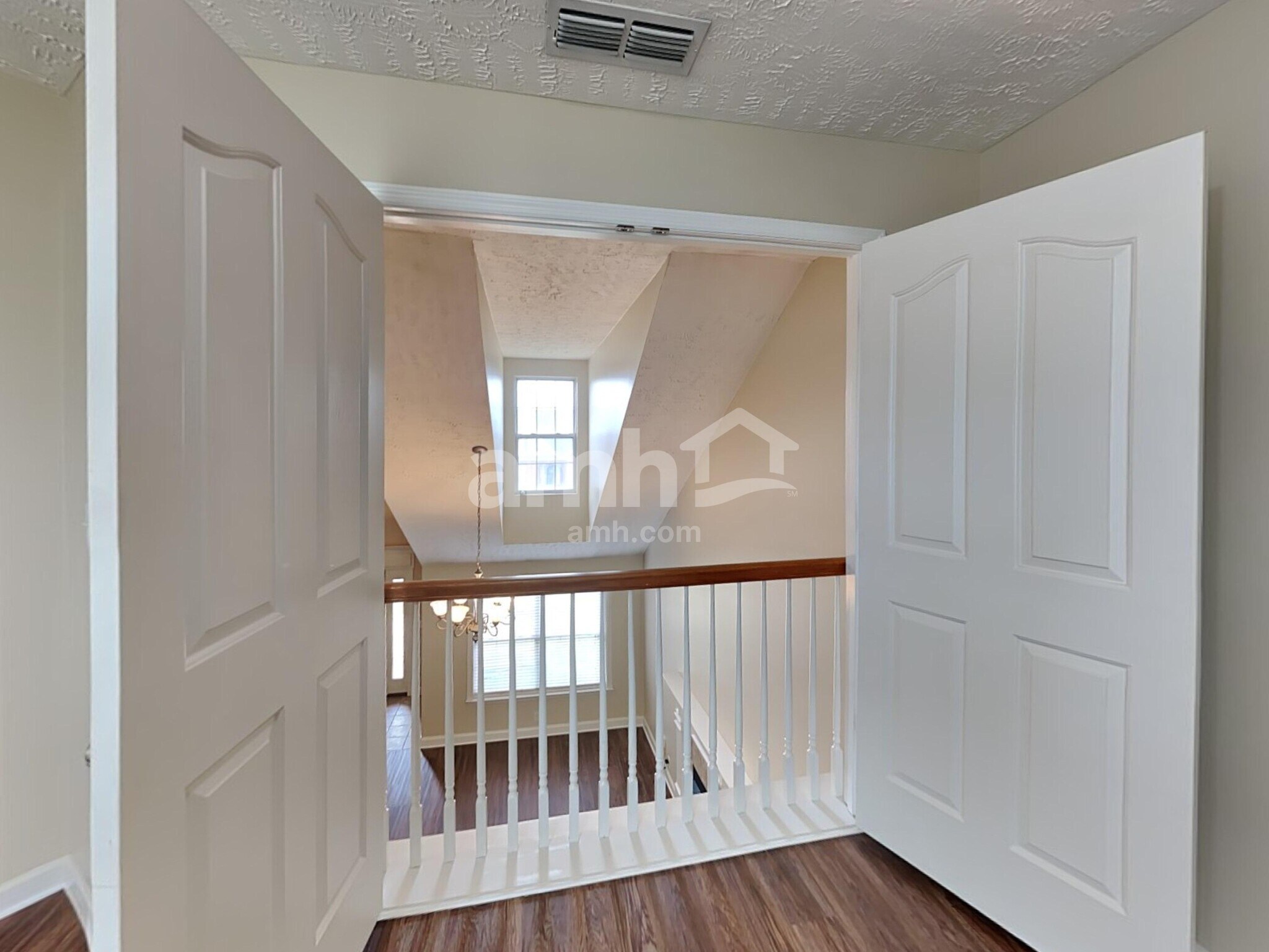 Building Photo - 2617 Westhaven Dr