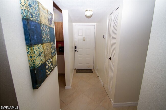 Building Photo - 4326 27th Ct SW