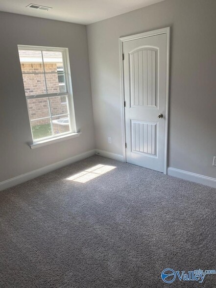 Building Photo - 121 Sorrelweed Dr