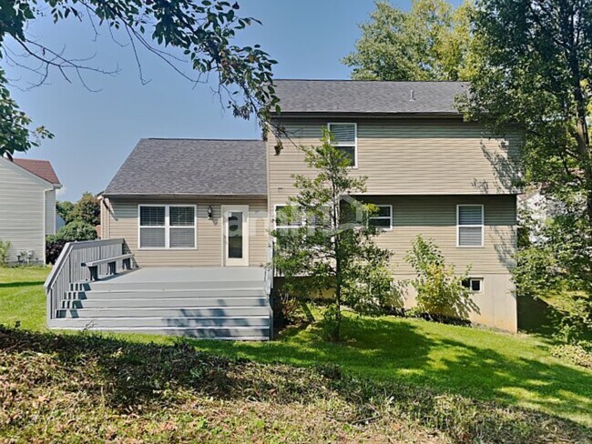 Building Photo - 1335 Wingate Dr