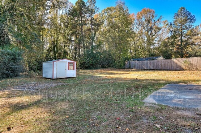 Building Photo - 238 Cavalier Dr