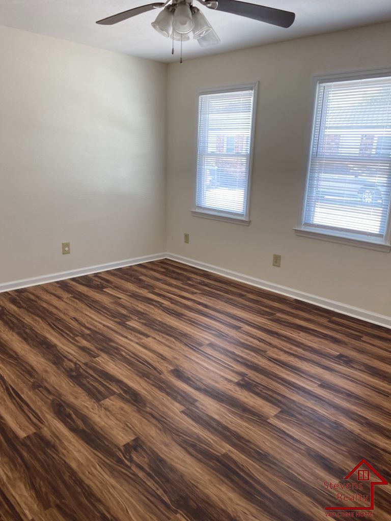 Building Photo - 500 Skyline Dr