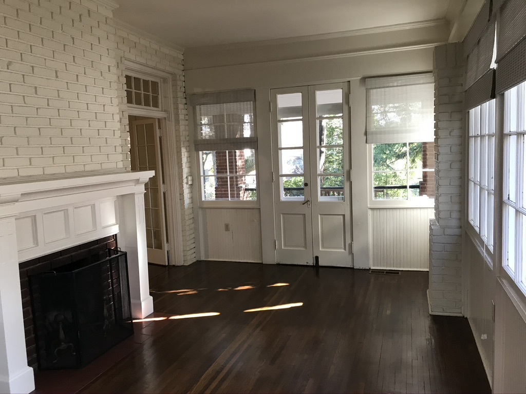 SunRoom toward east - 18 Avery Dr NE