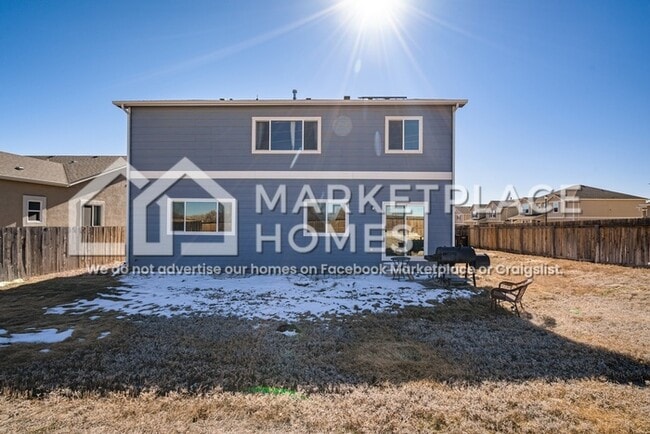 Building Photo - 9799 Desert Lily Cir