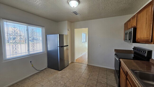 Building Photo - 5321 Marble Pl NE