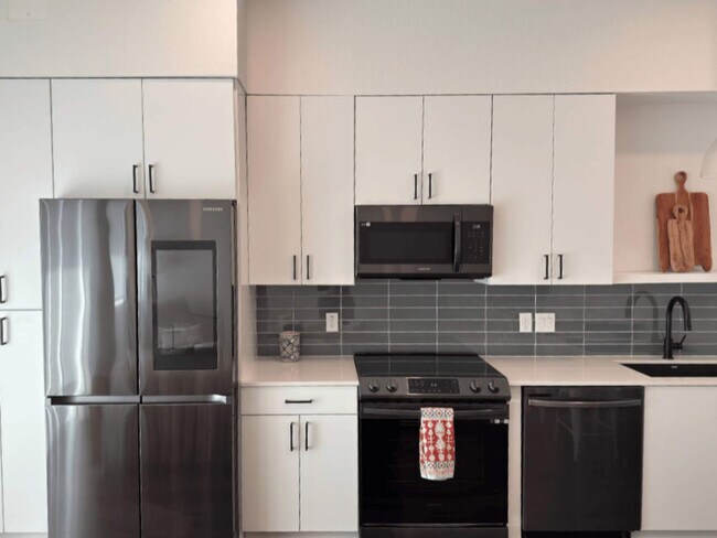 Building Photo - 2165 Gabriels Pl