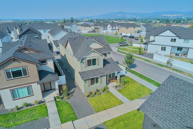 Building Photo - 24378 E Harrier Ln