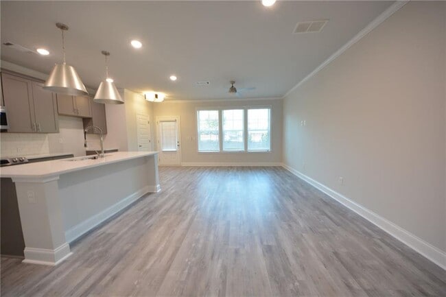 Building Photo - 5096 Insperon Ln