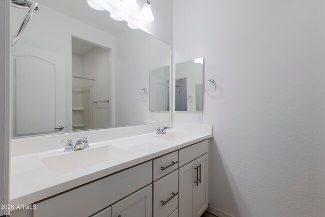 Building Photo - 41055 W Agave Rd