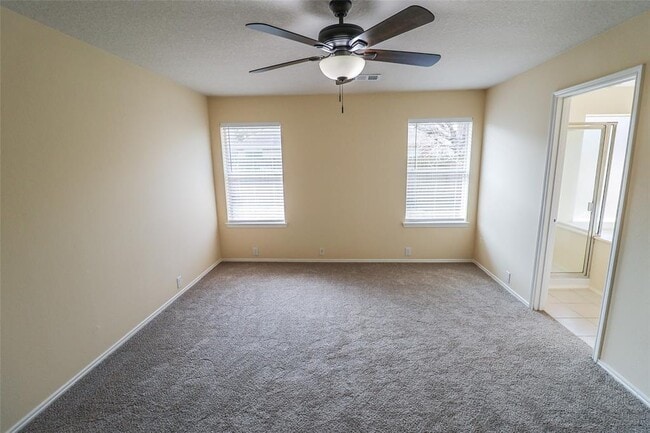 Building Photo - 18611 Woodbreeze Dr