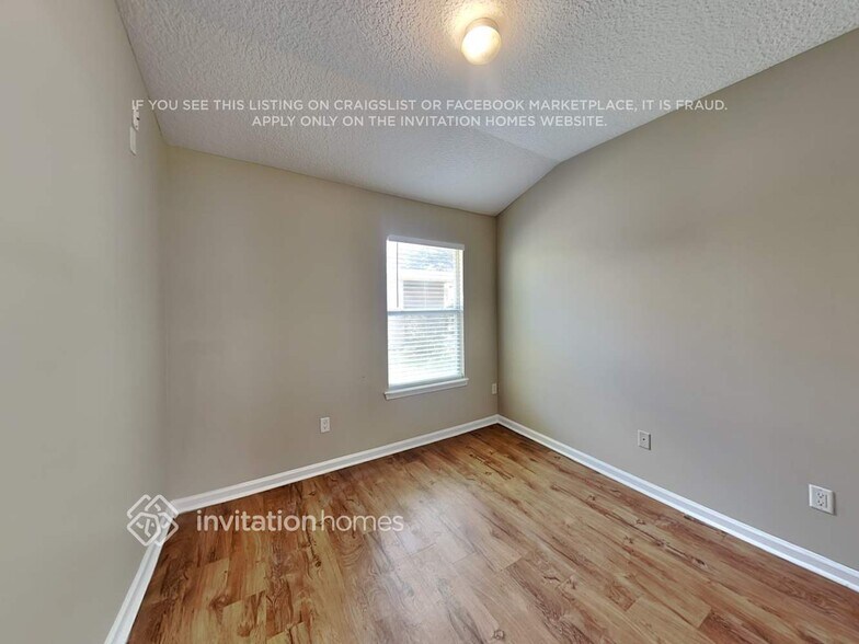 Building Photo - 1068 Moosehead Dr