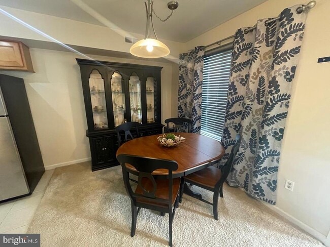 Building Photo - 907 Gregorys Way