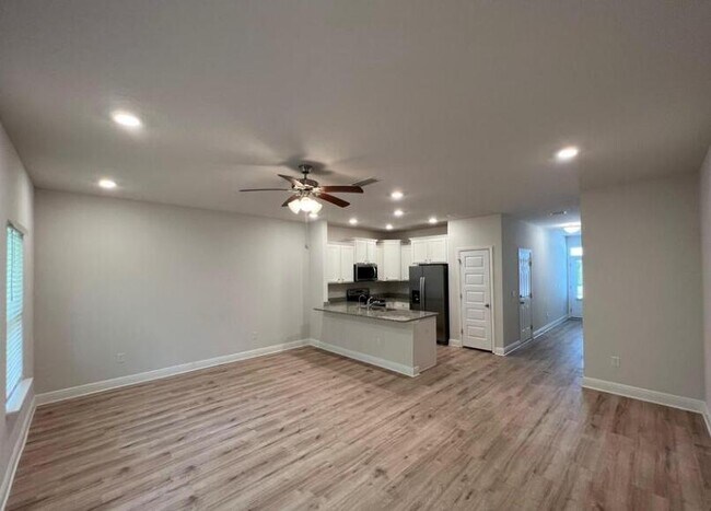 Building Photo - 44 Sandhill Pines Dr