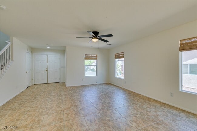 Building Photo - 210 Lynbrook St