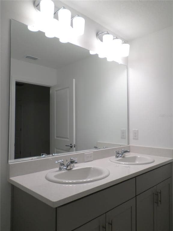 Building Photo - 2198 Hallier Cv