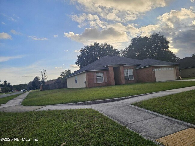 Building Photo - 11212 Belmont Oaks Dr
