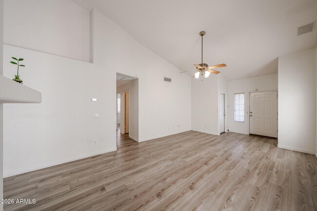 Building Photo - 7421 W Eva St