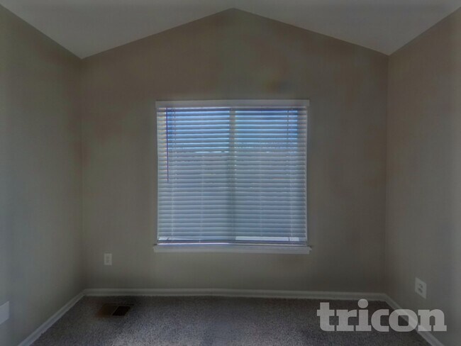 Building Photo - 10893 Bullock Ct