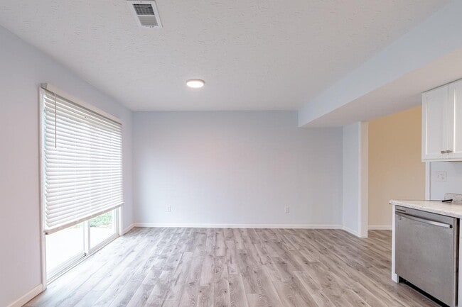 Building Photo - 128 Alumni Dr