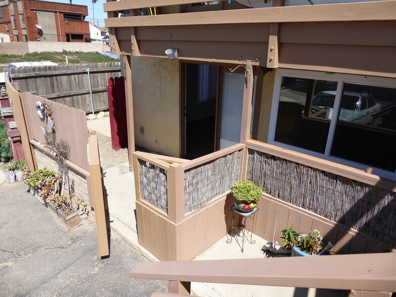 Front door - 214 Melrose Dr