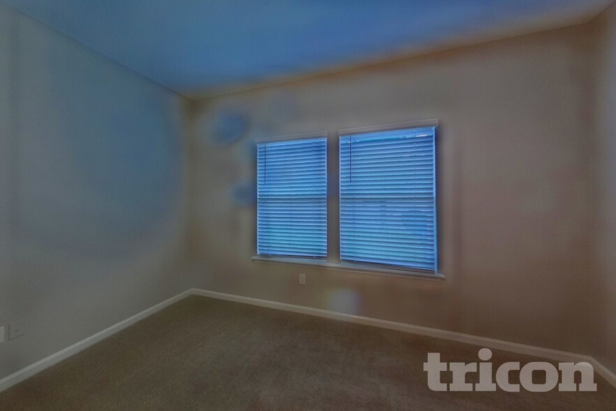 Building Photo - 10328 Pavnes Creek Dr