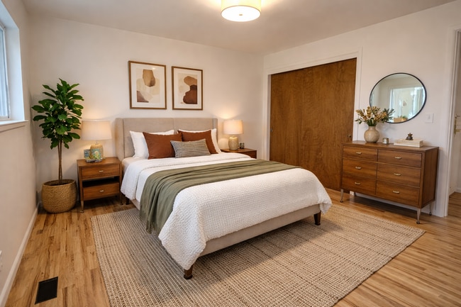 Building Photo - Brand New Remodel Central Bench Home