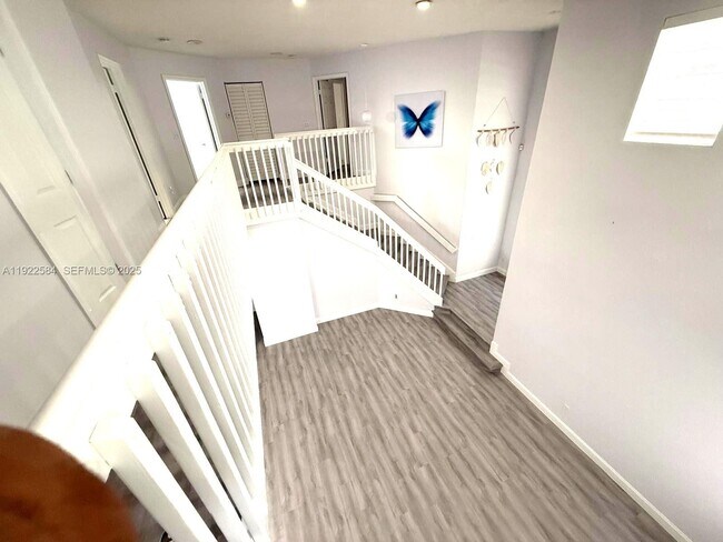 Building Photo - 9352 SW 155th Ave