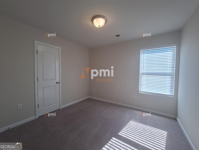 Building Photo - 437 Kildare Wy