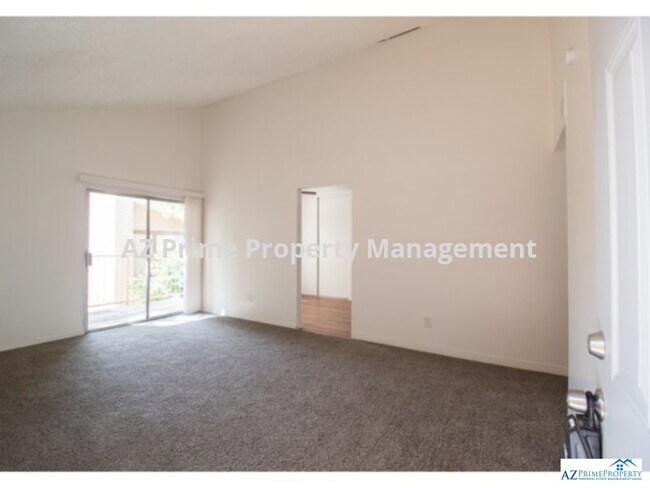 Building Photo - 3421 W Dunlap Ave