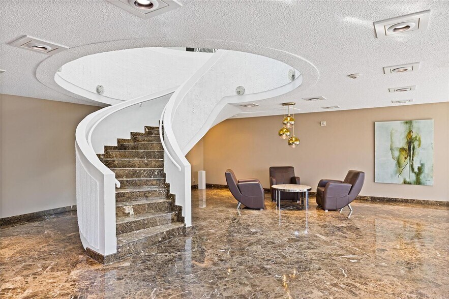 Building Photo - 1360 S Ocean Blvd